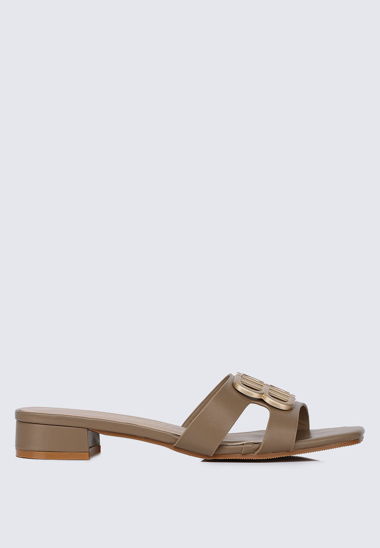 Berorica Comfy Heels In Taupe