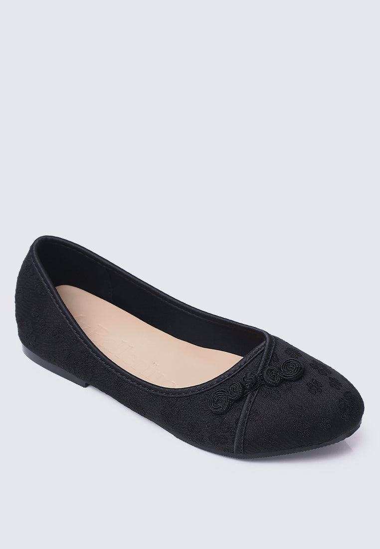 Chuyee Comfy Ballerina In Black