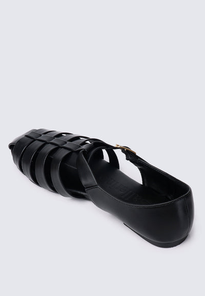Iza comfy Sandals In Black