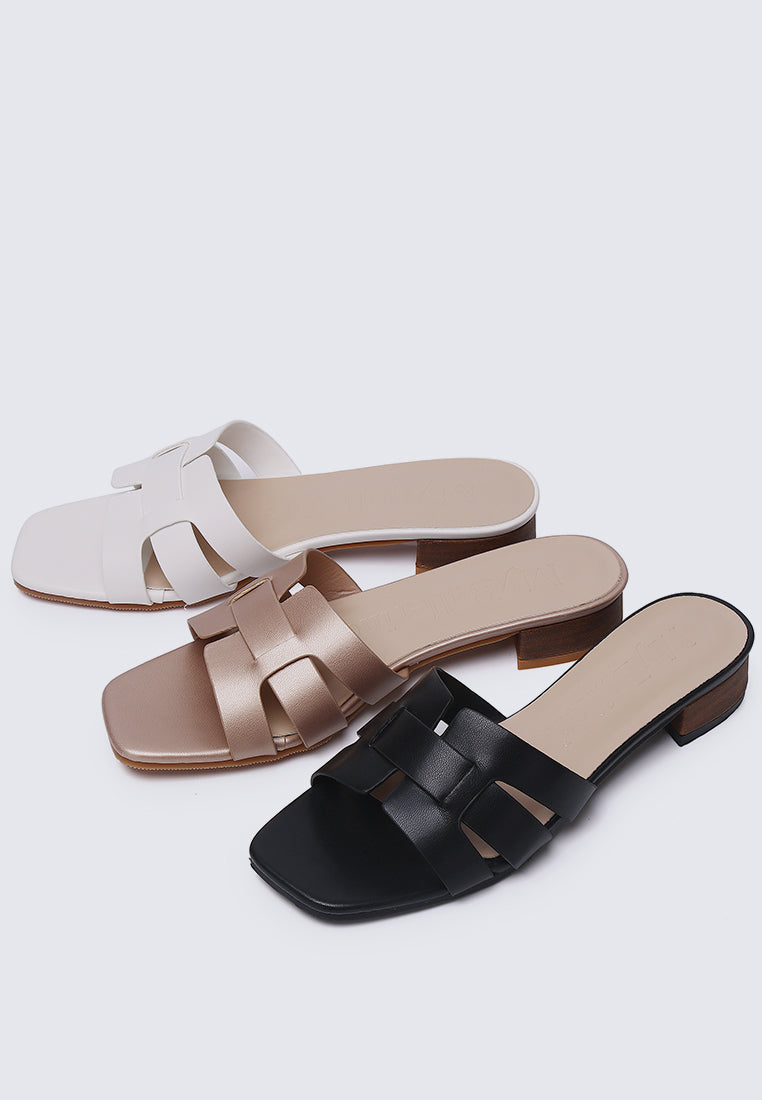 Isla Comfy Sandals In Off White