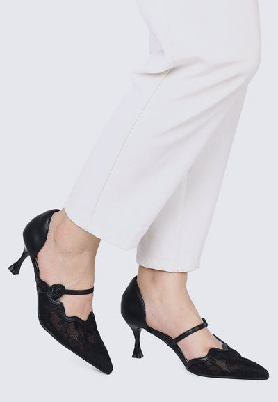 Timeless Blossoms Comfy Pumps In Black