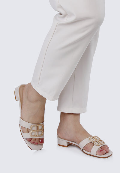 Berorica Comfy Heels In Beige