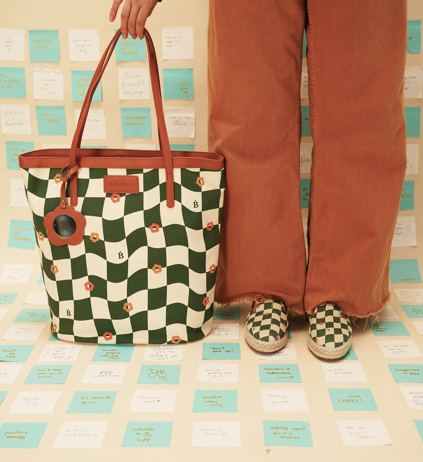 Checker Me Out Tote Bag In Green