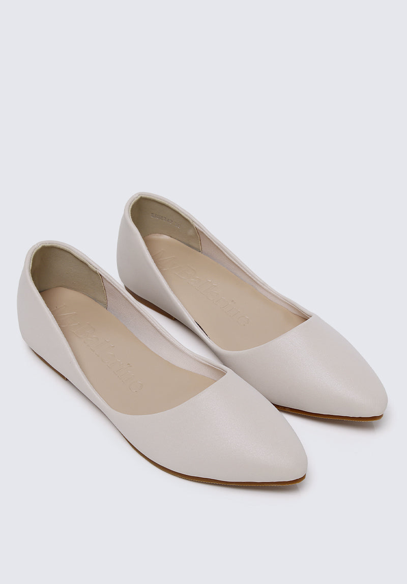 Cece Comfy Ballerina In Beige